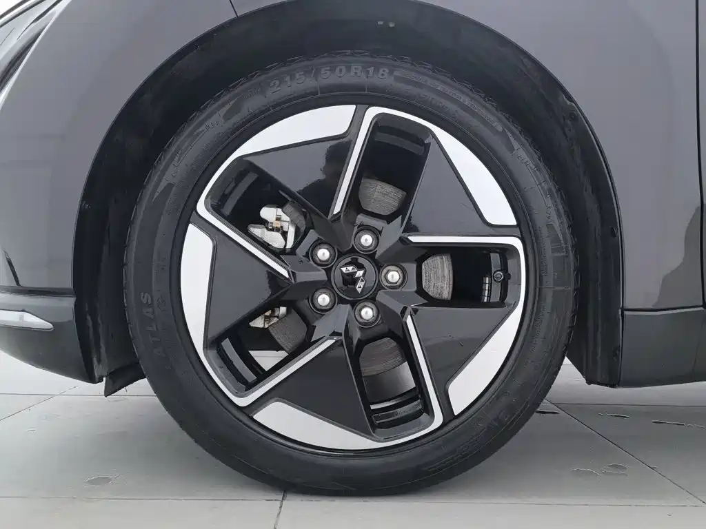Wuling Xingguang — миниатюра 17
