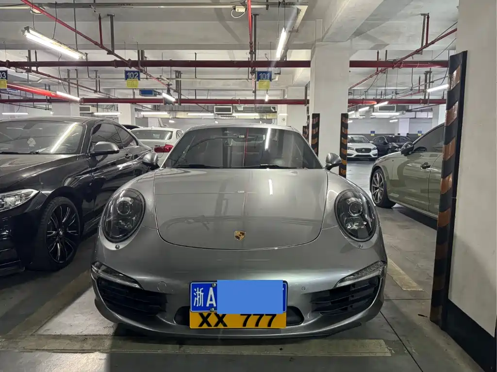 Porsche 911 2015 Carrera 3.4L Style Edition
