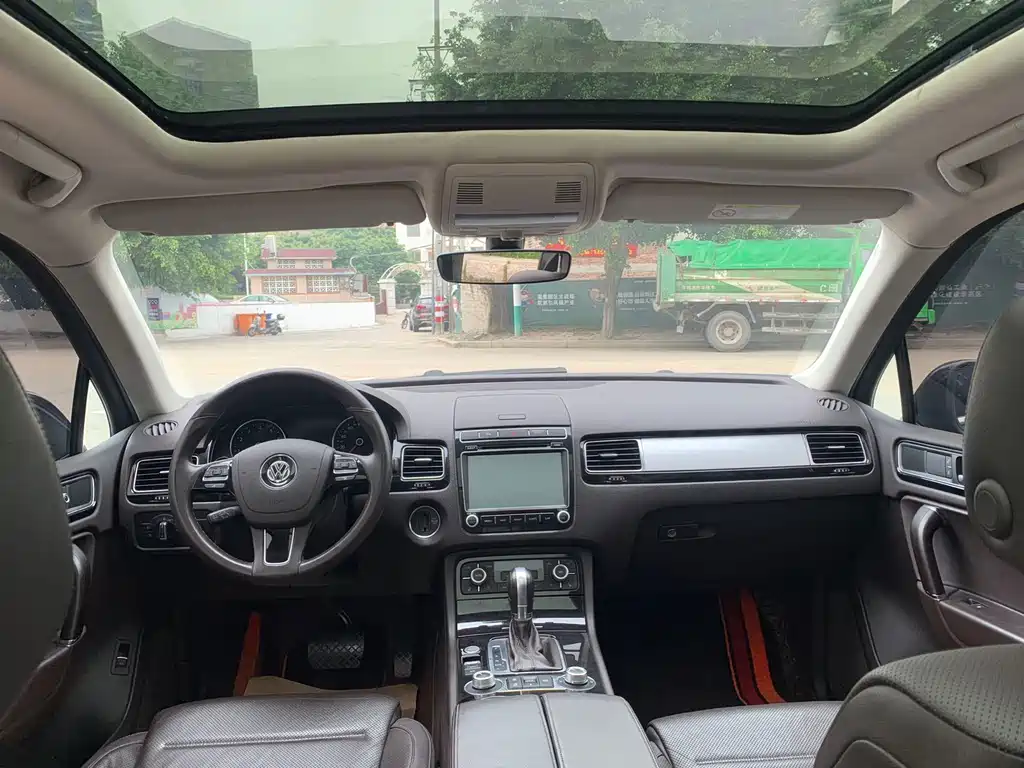 Volkswagen Touareg — миниатюра 7
