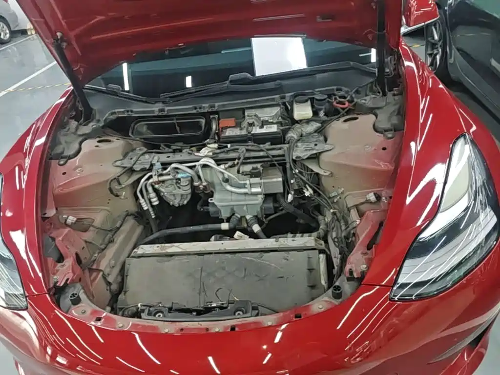 Tesla Model 3 — миниатюра 20