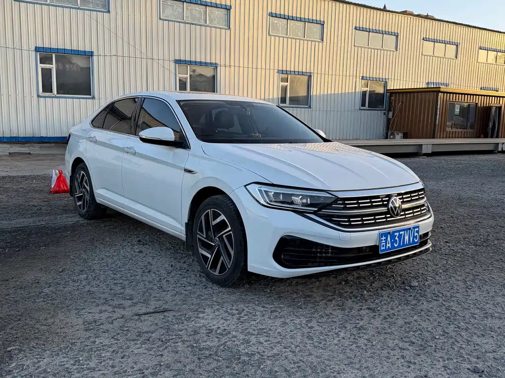 Volkswagen Sagitar — миниатюра 3