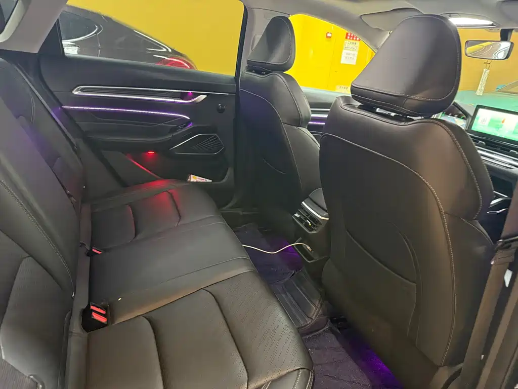 Geely Emgrand — миниатюра 9