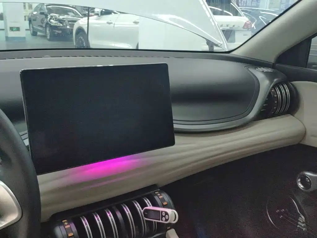 BYD Yuan Plus — миниатюра 10