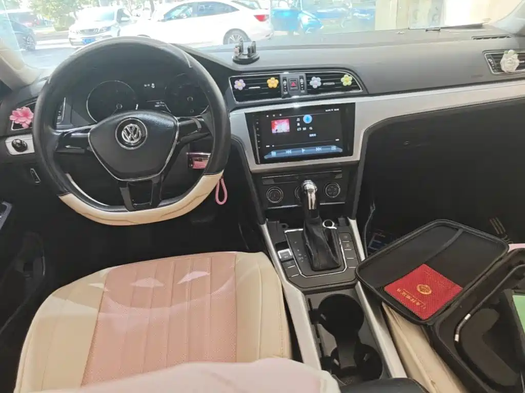 Volkswagen Lamando — миниатюра 10
