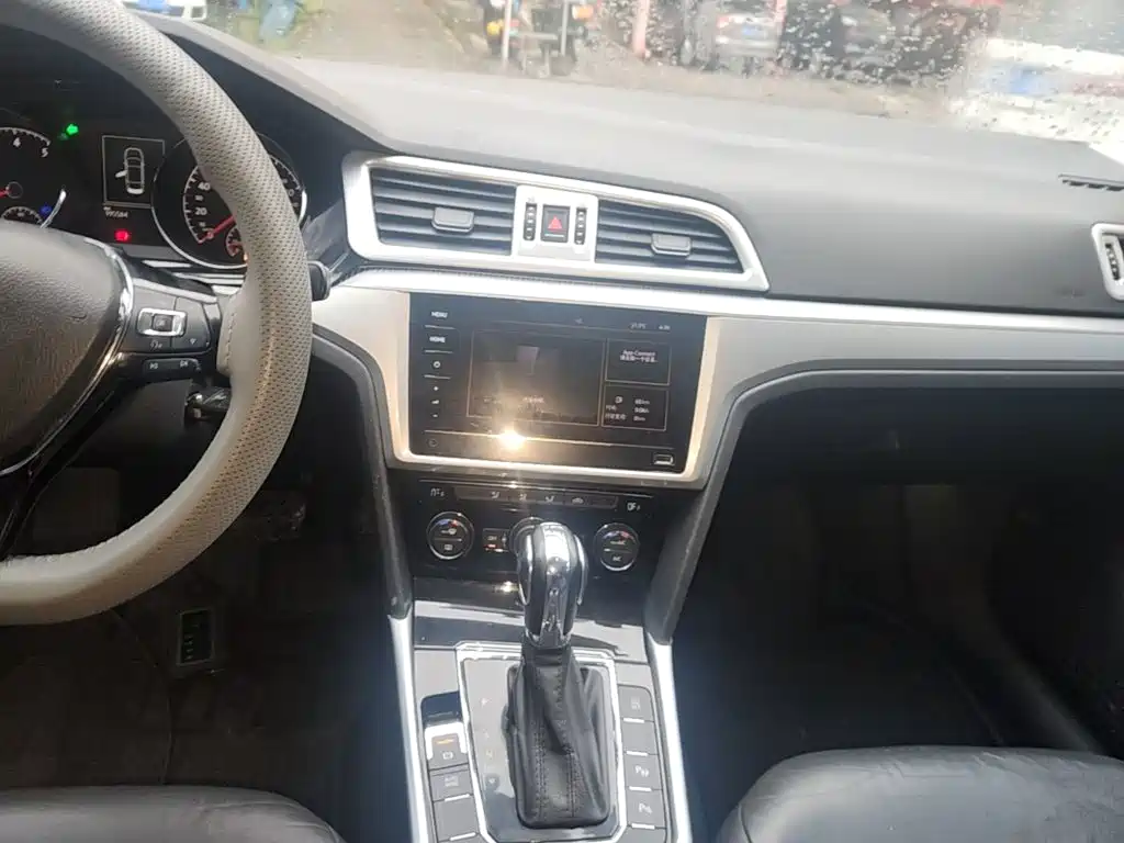 Volkswagen Lamando — миниатюра 13
