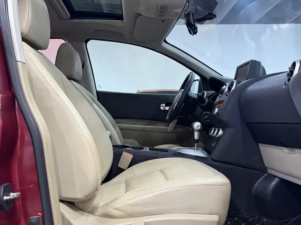 Nissan Qashqai — миниатюра 25