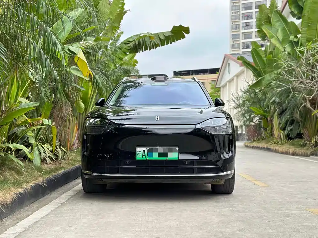 AITO ASK THE WORLD M9