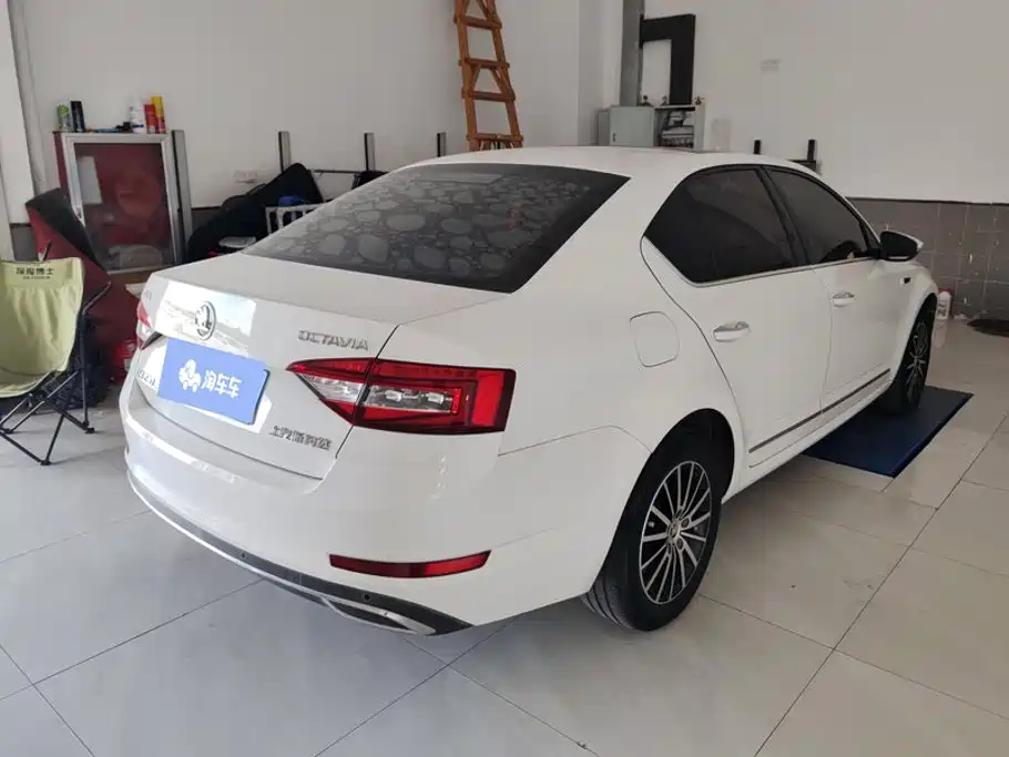 Skoda Octavia — миниатюра 3
