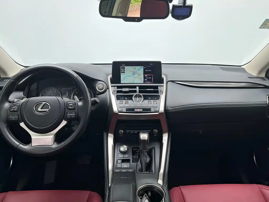 Lexus NX 2020 200 VI