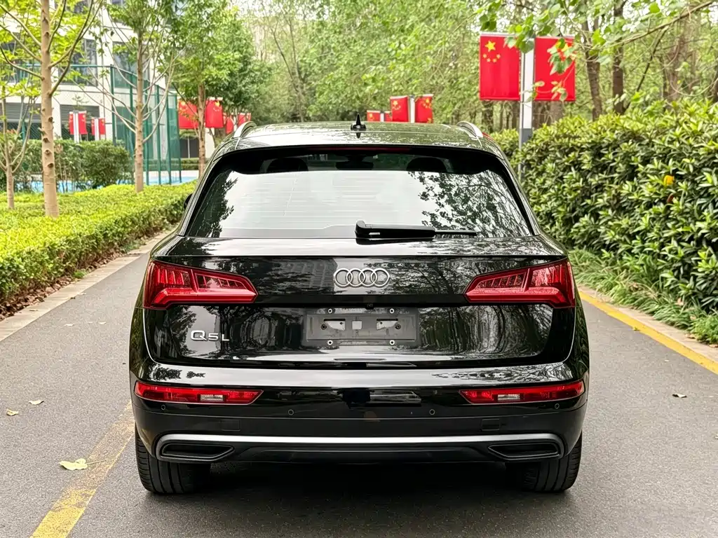 Audi Q5L — миниатюра 4