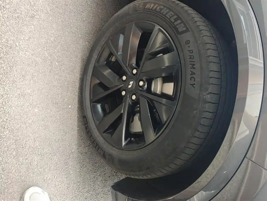 Li Auto L8 2023 Air