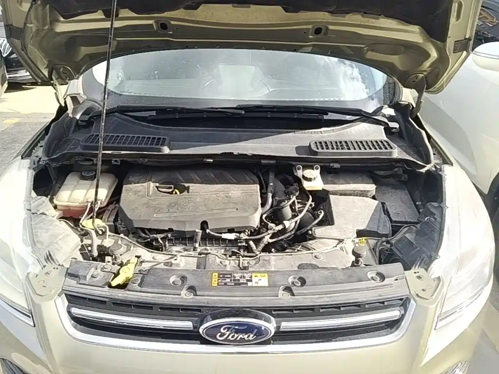 Ford Kuga — миниатюра 20