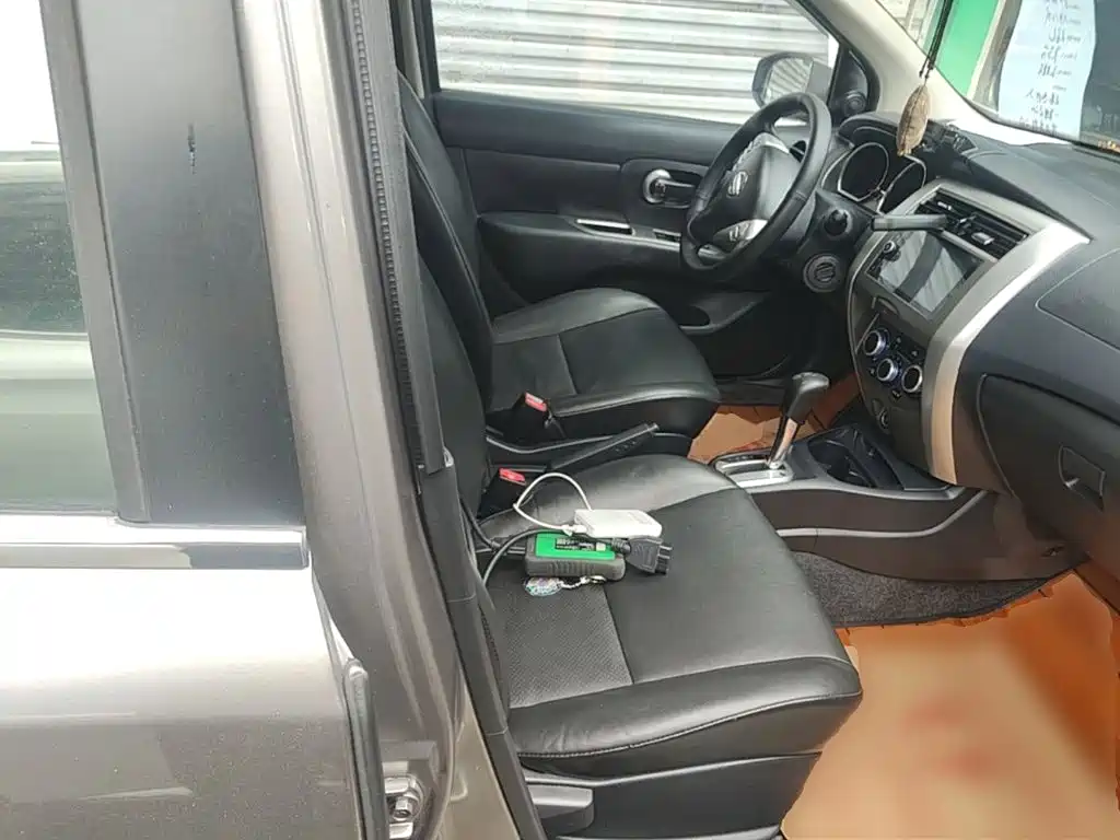 Nissan Livina — миниатюра 25