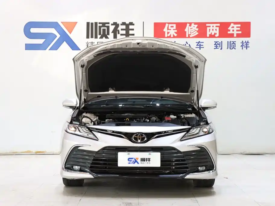 Toyota Camry — миниатюра 19