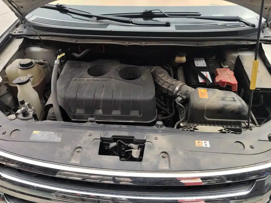 Ford Edge (Import) — миниатюра 10