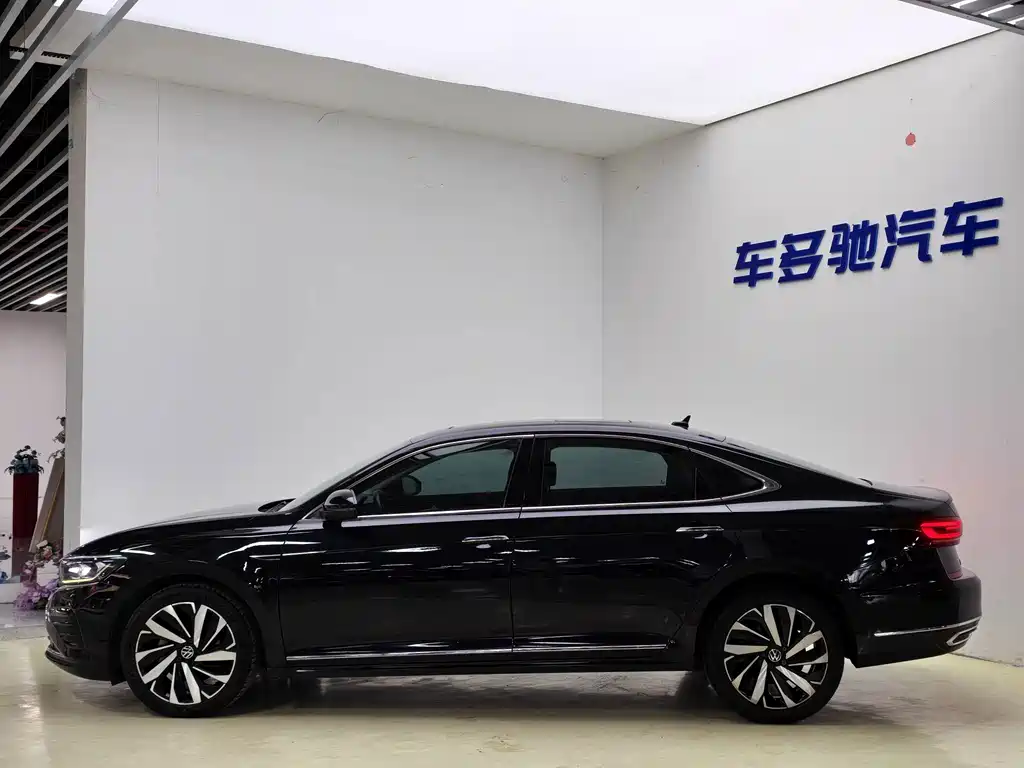 Volkswagen Passat 2021 — фото 4