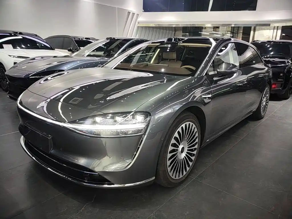 享界S9T 2025款 增程 Ultra长续航版 (192线激光雷达）