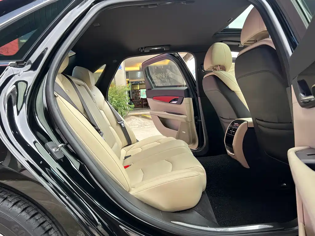 Cadillac CT6 — миниатюра 13