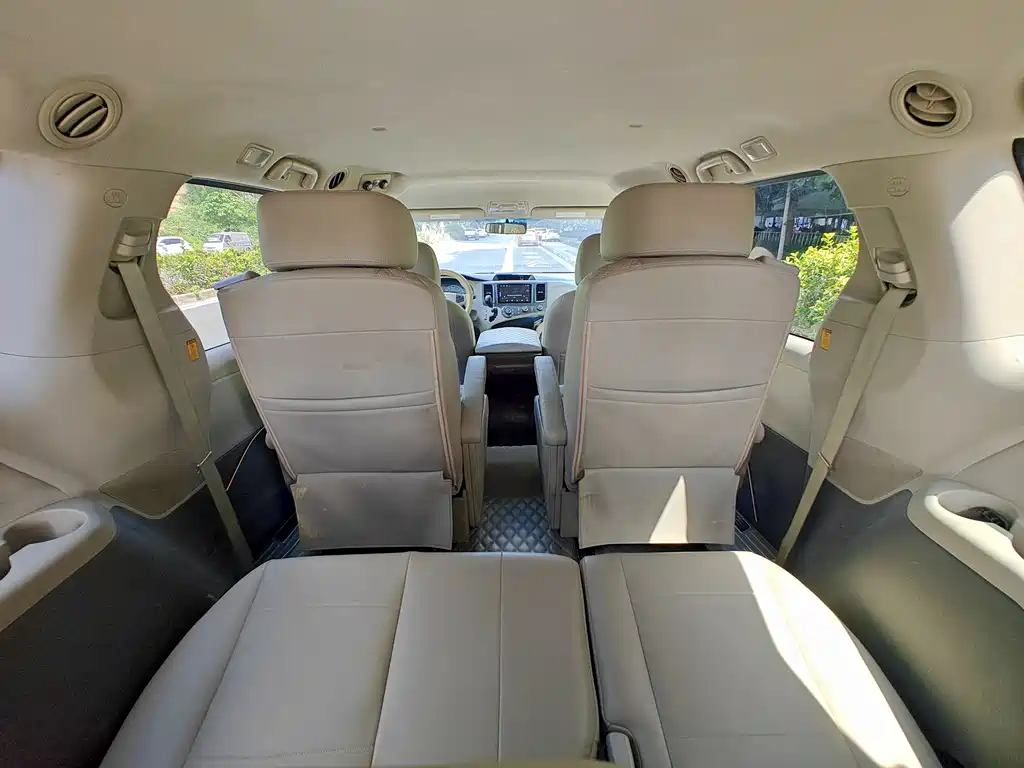 Toyota Sienna 2011 Sienna 2.7L
