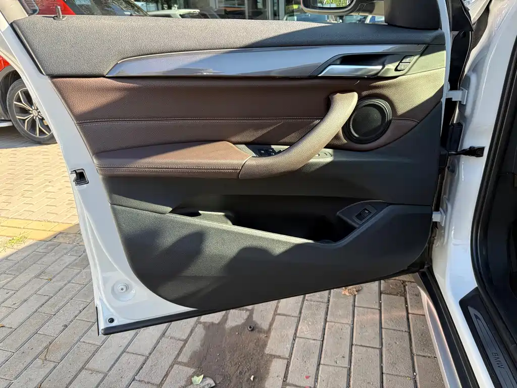 BMW X1 — миниатюра 5