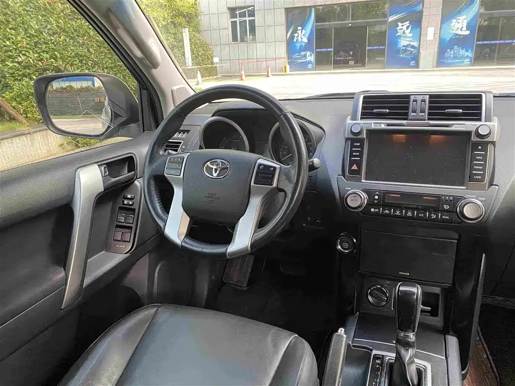 Toyota Prado — миниатюра 12