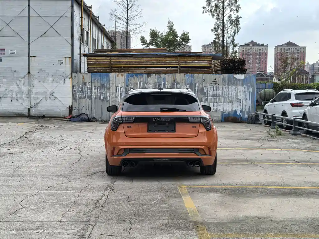 Lynk & Co 02 Hatchback — миниатюра 8