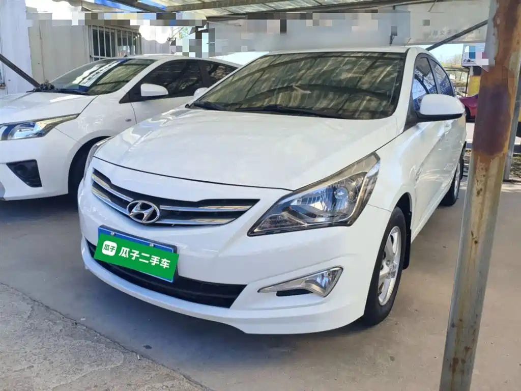 Hyundai Verna 2016