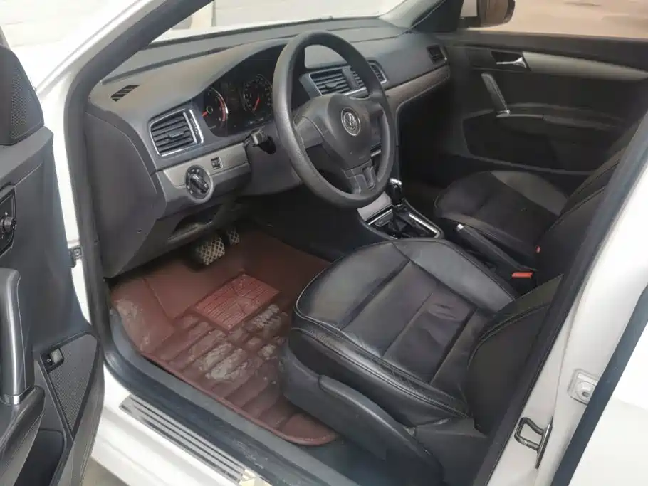 Volkswagen Lavida — миниатюра 9
