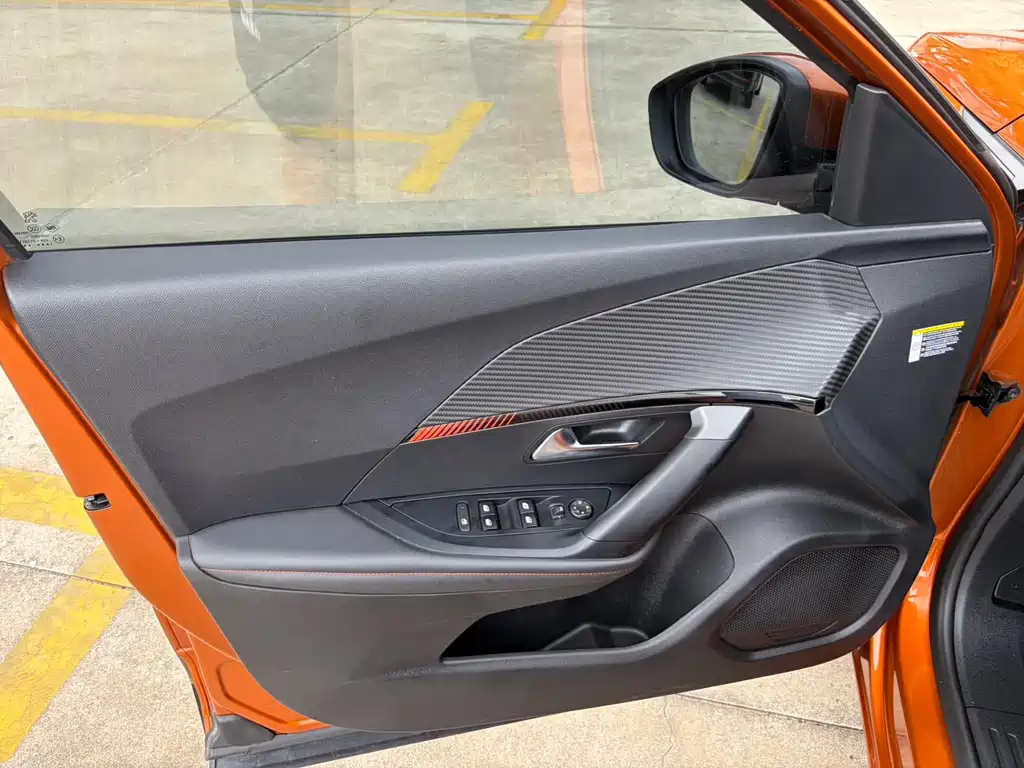 Peugeot 2008 — миниатюра 16