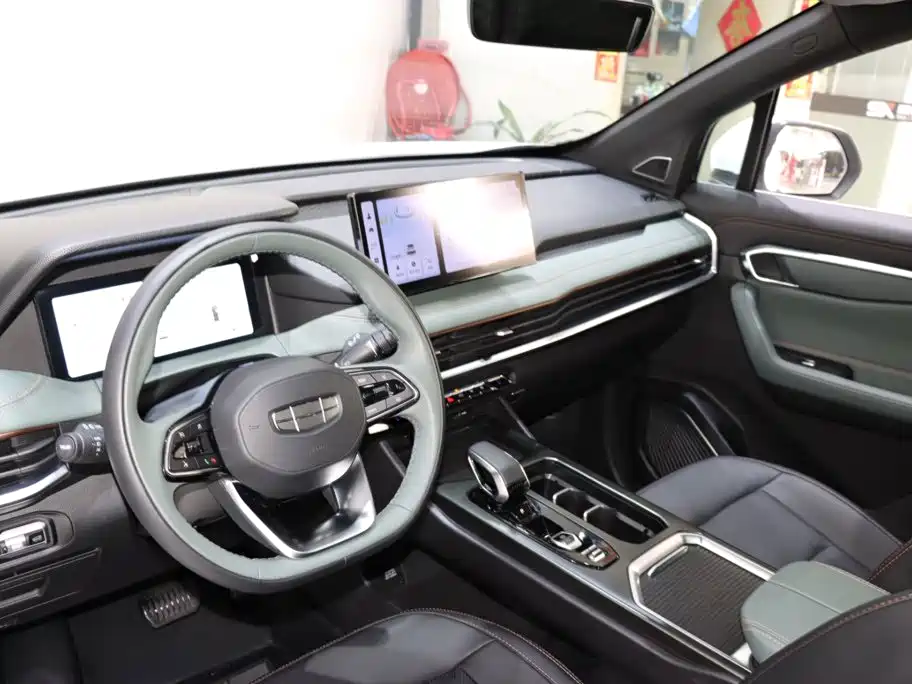 Geely Haoyue L — миниатюра 8