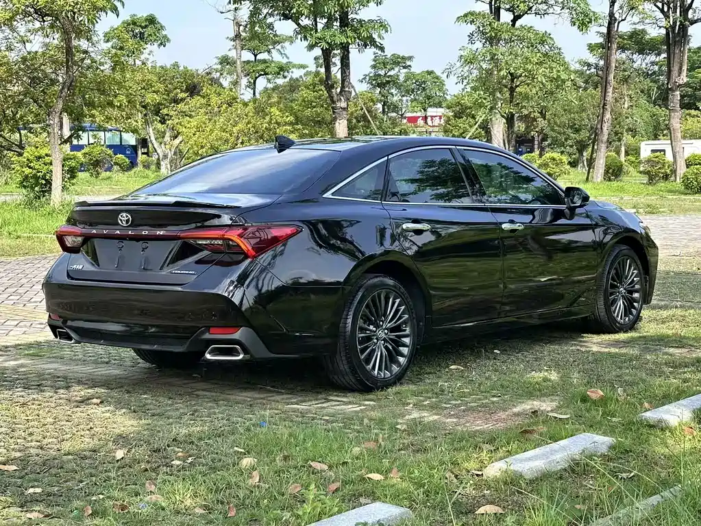 Toyota Avalon — миниатюра 4