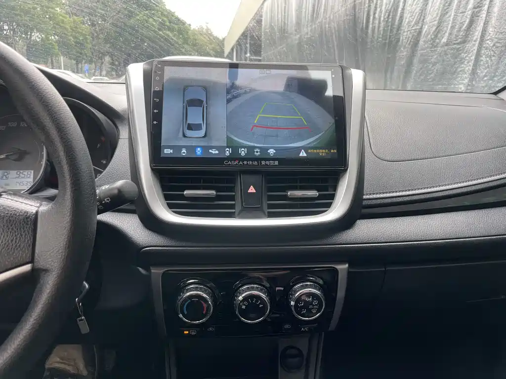 TOYOTA YARIS L ZHIXUAN