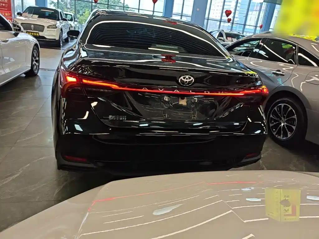 Toyota Avalon — миниатюра 6