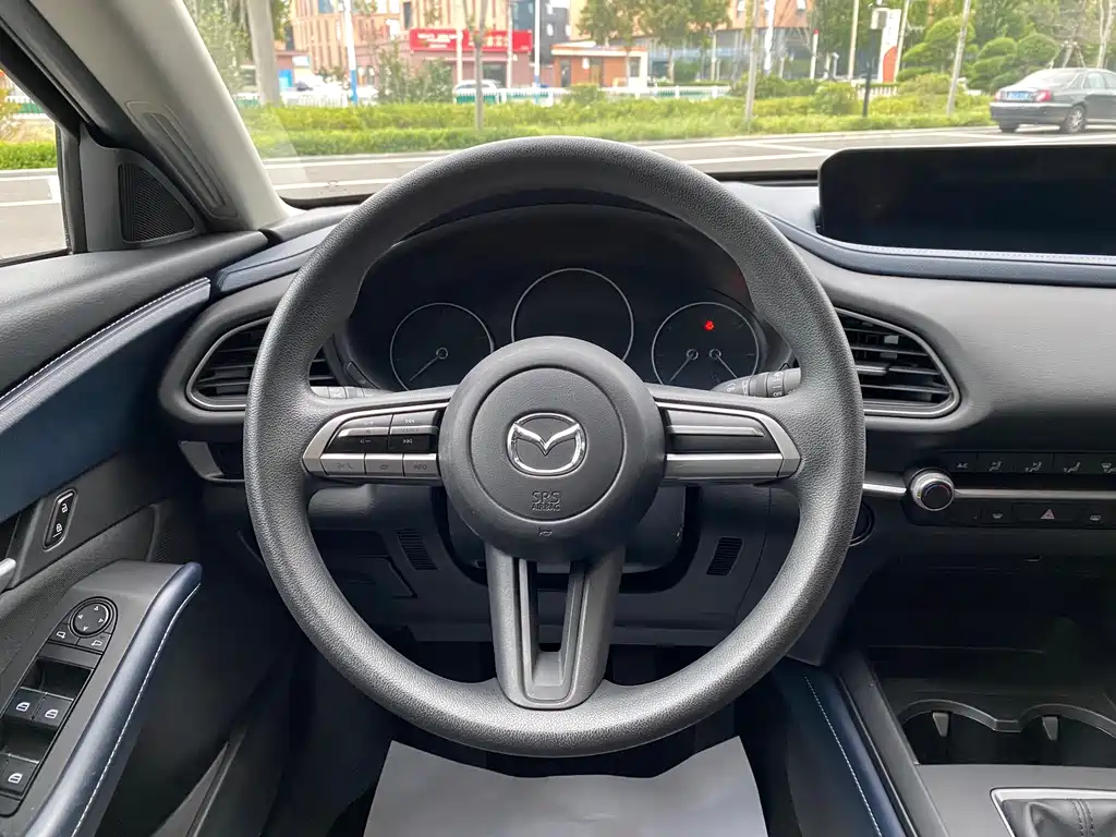 Mazda CX-30 — миниатюра 13