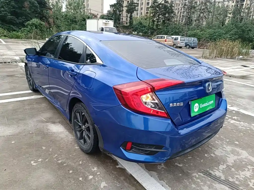 Honda Civic — миниатюра 5