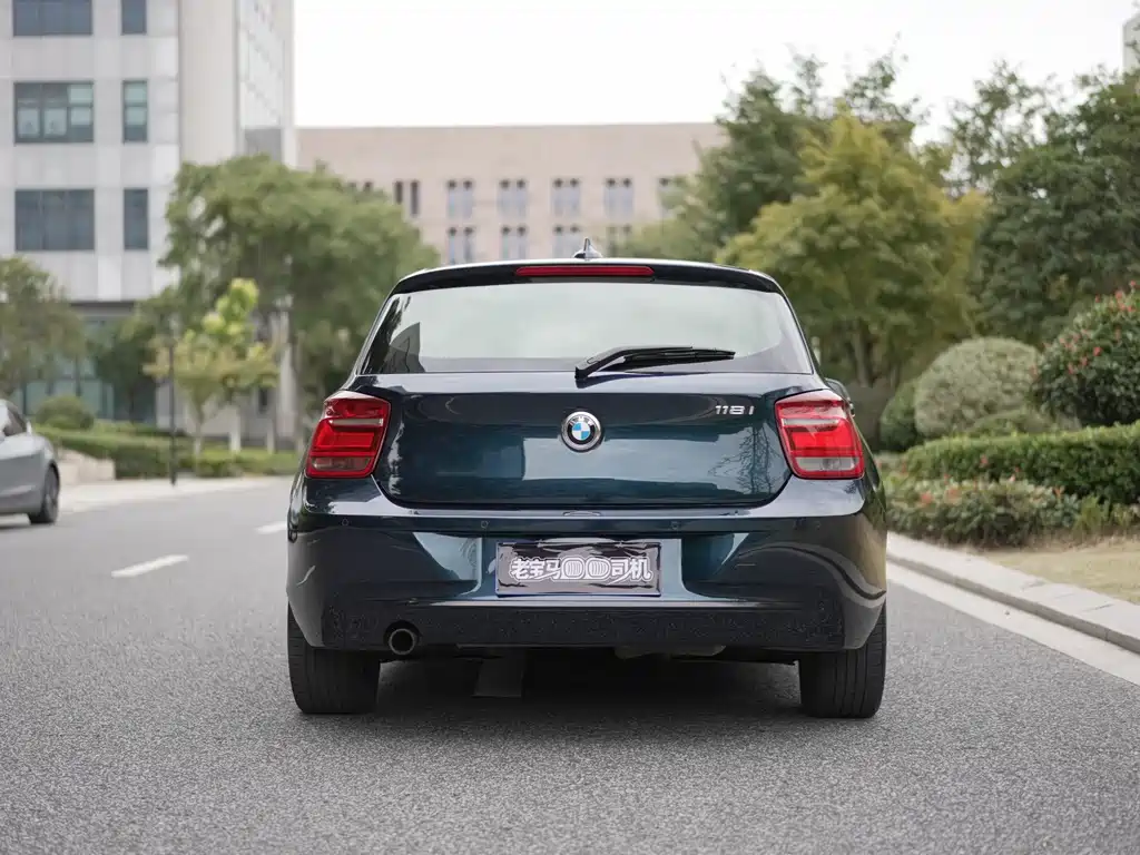 BMW 1 Series (Import) — миниатюра 3