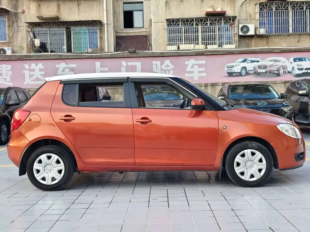 Skoda Fabia — миниатюра 5