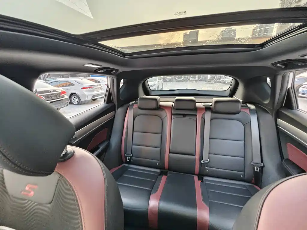 Geely Binyue — миниатюра 17