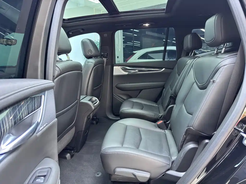 Cadillac XT6 — миниатюра 6