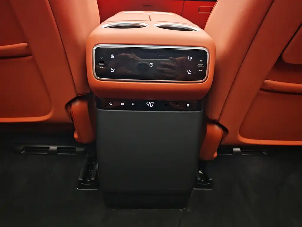 Li Auto Li L8 — миниатюра 7