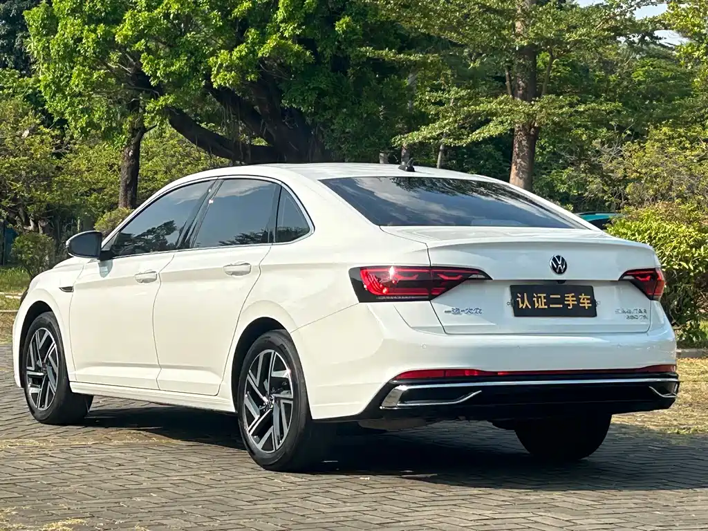 Volkswagen Sagitar — миниатюра 6