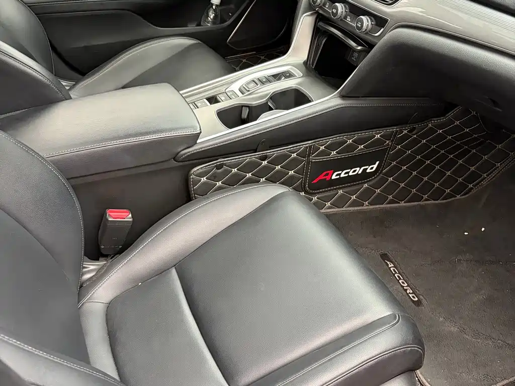 Honda Accord — миниатюра 17