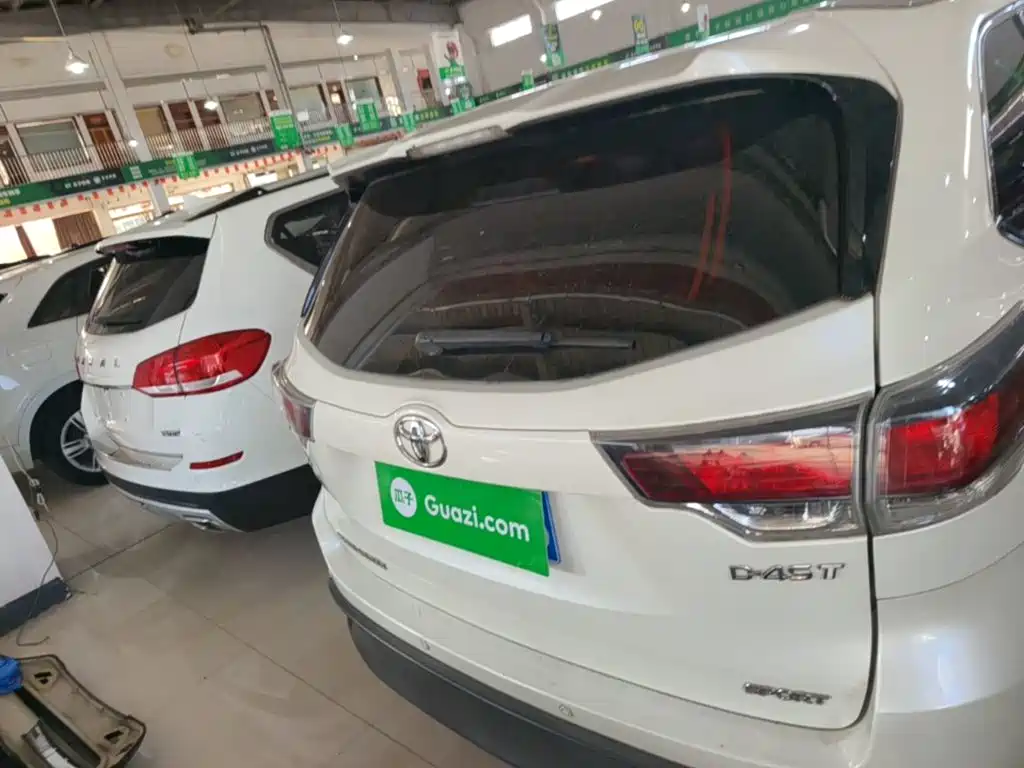 Toyota Highlander — миниатюра 6