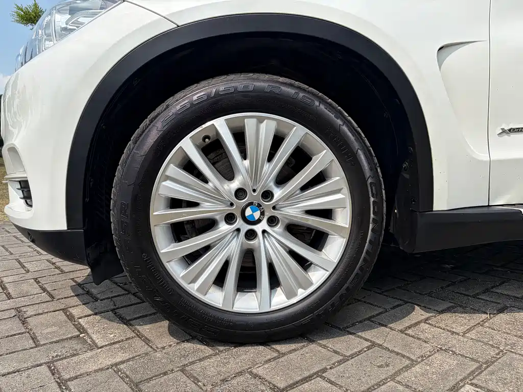 BMW X5 (Import) — миниатюра 18
