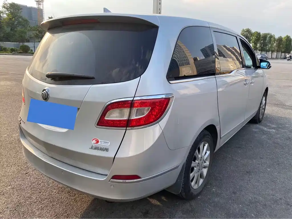 Buick GL8 — миниатюра 11