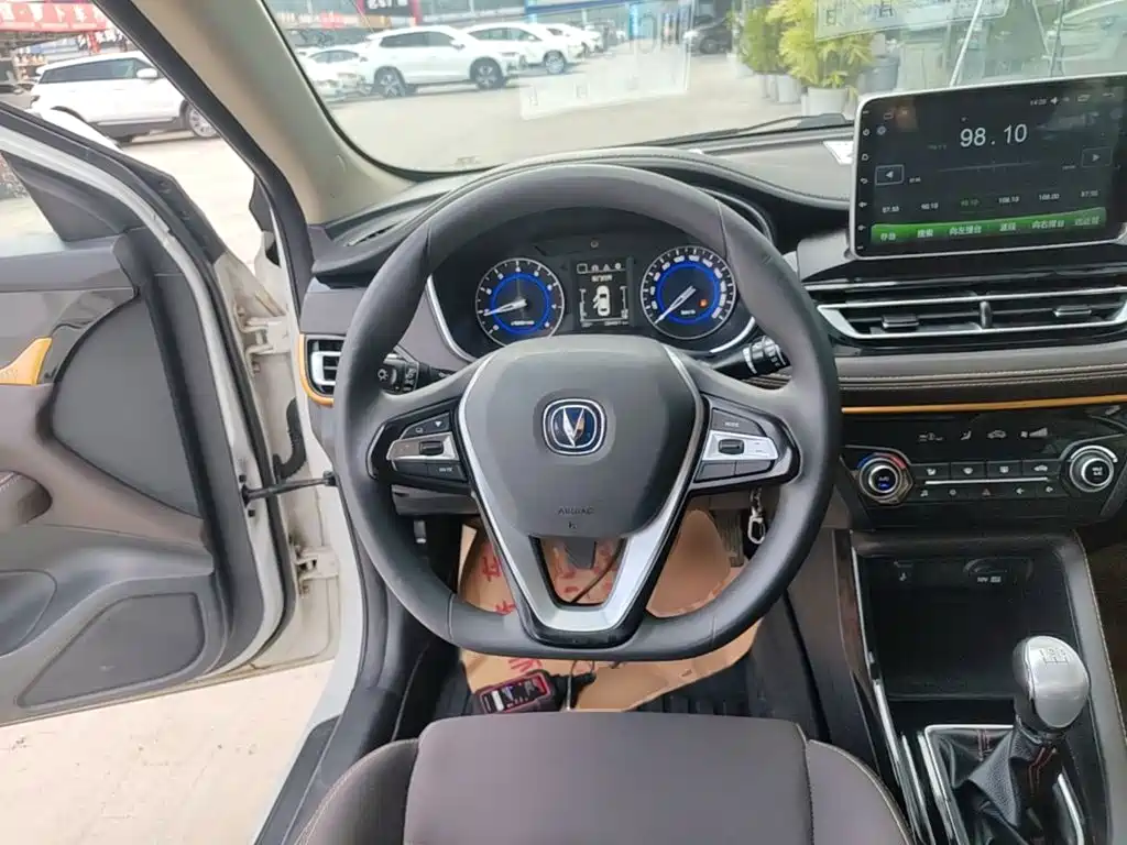 Changan Eado DT — миниатюра 11