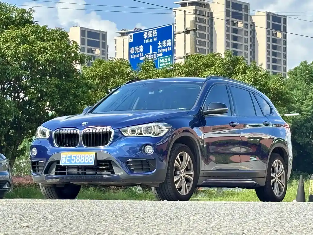 BMW X1