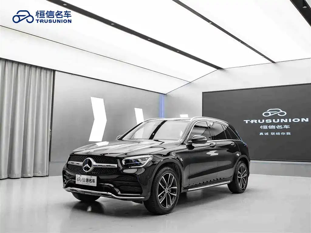MERCEDES-BENZ GLC