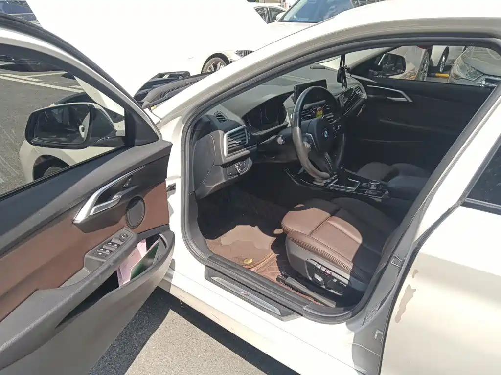 BMW 1 Series — миниатюра 12