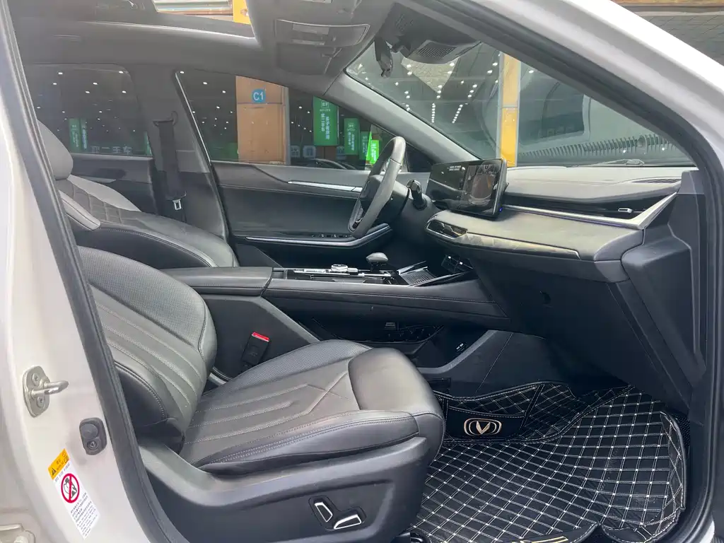 Changan Ruicheng PLUS — миниатюра 6